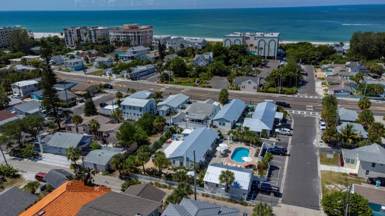 The Bungalows St. Pete Beach Bagian luar foto